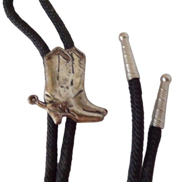 Western Designs Button Covers and Bolo Tie   3206 - Picture 7 of 9